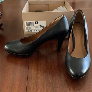 Clark’s “Brier Dolly” Black leather heels